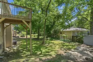 1070 Mayson Turner Rd NW, Atlanta, GA 30314 - Photo 18