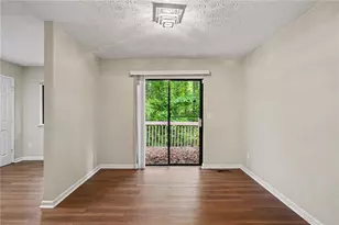 6092 Leverett Dr, Lithonia, GA 30038 - Photo 10