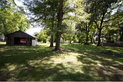 285 E Main St, Forsyth, GA 31029 - Photo 8