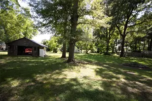 285 E Main St, Forsyth, GA 31029 - Photo 8