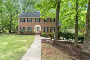 1025 Charlton Trace SW, Marietta, GA 30064 - Photo 2