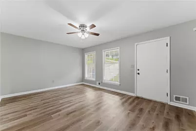 1179 Burbank Trail, Morrow, GA 30260 - Photo 6