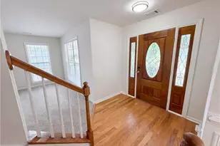 4129 Duncan Ives Dr, Buford, GA 30519 - Photo 6