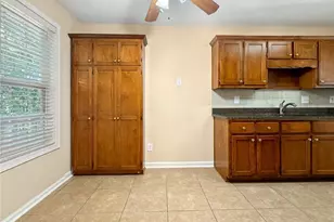180 Foster Trace Dr, Lawrenceville, GA 30043 - Photo 6