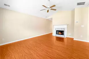180 Foster Trace Dr, Lawrenceville, GA 30043 - Photo 2