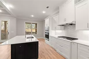 222 Trecastle Square, Canton, GA 30114 - Photo 8