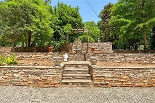 570 Crescent Rd, Griffin, GA 30224 - Photo 8