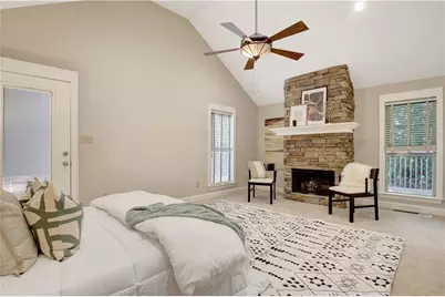 570 Crescent Road, Griffin, GA 30224 - Photo 4