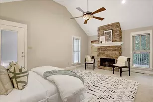 570 Crescent Rd, Griffin, GA 30224 - Photo 4
