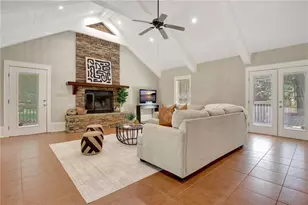 570 Crescent Rd, Griffin, GA 30224 - Photo 16