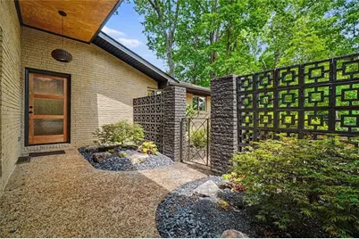 2700 Hawaii Court, Decatur, GA 30033 - Photo 4