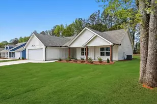 166 Rachel Ln, Hartwell, GA 30643 - Photo 4