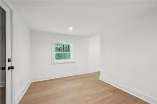 1917 Thompson Ave, East Point, GA 30344 - Photo 16