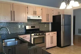 11175 Abbotts Station Dr, Johns Creek, GA 30097 - Photo 4