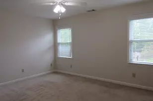 4635 Villa Chase Dr NE, Marietta, GA 30068 - Photo 6