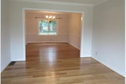 4635 Villa Chase Drive NE, Marietta, GA 30068 - Photo 8