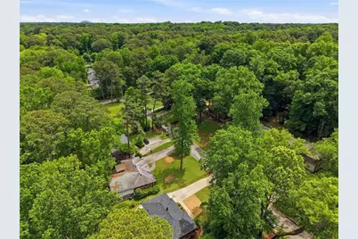 1850 Fern Creek Lane NE, Atlanta, GA 30329 - Photo 74