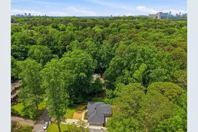 1850 Fern Creek Lane NE, Atlanta, GA 30329 - Photo 70