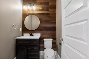 6584 Aria Village Dr, Atlanta, GA 30328 - Photo 36
