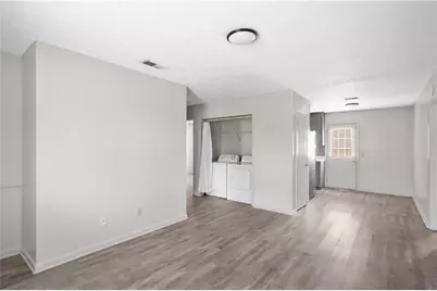 1007 New Lacy Street #8, Monroe, GA 30655 - Photo 2