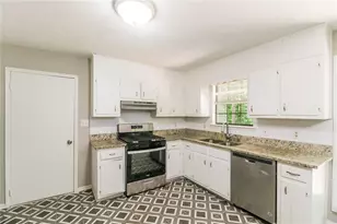 6957 Cedar Hill Ct, Riverdale, GA 30296 - Photo 4