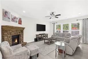 425 Spring View Dr, Woodstock, GA 30188 - Photo 4