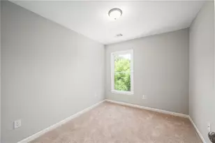 2826 Laurel Ridge Cir, East Point, GA 30344 - Photo 16