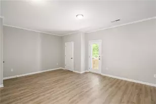 2826 Laurel Ridge Cir, East Point, GA 30344 - Photo 12