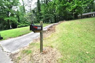 486 Pegg Rd SW, Atlanta, GA 30315 - Photo 2