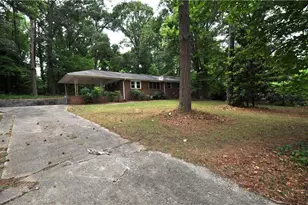 486 Pegg Rd SW, Atlanta, GA 30315 - Photo 1