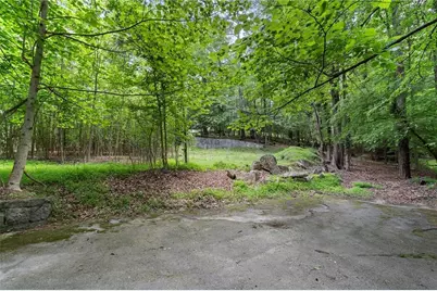1340 W Garmon Road, Sandy Springs, GA 30327 - Photo 10
