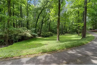 1340 W Garmon Road, Sandy Springs, GA 30327 - Photo 6