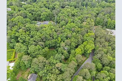 1340 W Garmon Road, Sandy Springs, GA 30327 - Photo 8