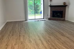 138 Sterling Ct, Alpharetta, GA 30004 - Photo 4
