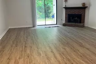 138 Sterling Ct, Alpharetta, GA 30004 - Photo 4