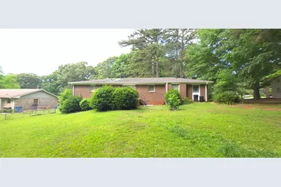 1382 Mary Dale Drive SW, Lilburn, GA 30047 - Photo 2