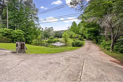 3325 Trickum Road NE, Marietta, GA 30066 - Photo 4