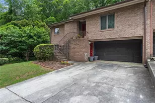 5547 Circlestone Ln, Stone Mountain, GA 30088 - Photo 2