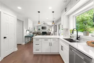 11890 Carriage Park Ln, Duluth, GA 30097 - Photo 12