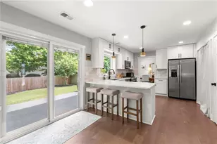 11890 Carriage Park Ln, Duluth, GA 30097 - Photo 16