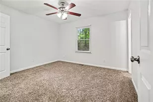 19 Thomas Way, Newnan, GA 30263 - Photo 4