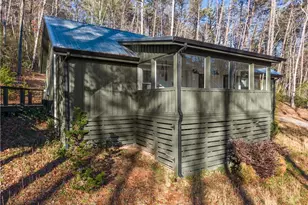 121 Waterfalls Wy, Clarkesville, GA 30523 - Photo 4