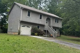 6770 Peppermill Ln, South Fulton, GA 30349 - Photo 2