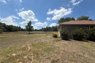 402 Renee Rd, Pendergrass, GA 30567 - Photo 32
