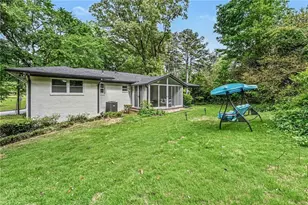 2271 Plantation Dr, Atlanta, GA 30344 - Photo 26