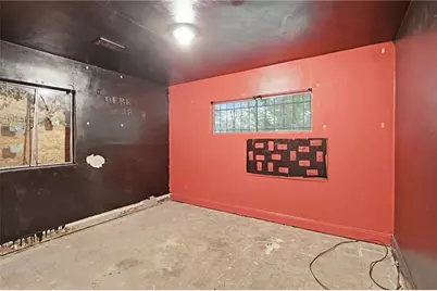 2079 Woodberry Avenue, Atlanta, GA 30344 - Photo 6