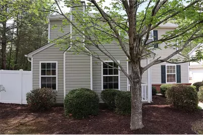 104 W Oaks Place, Woodstock, GA 30188 - Photo 4