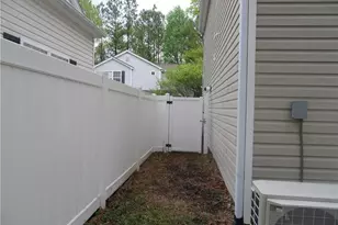 104 W Oaks Pl, Woodstock, GA 30188 - Photo 24