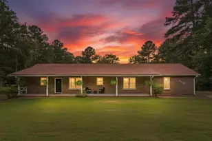 6372 Valley Dale Dr, Riverdale, GA 30274 - Photo 1