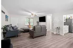 6372 Valley Dale Dr, Riverdale, GA 30274 - Photo 6